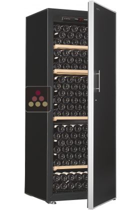 Single temperature wine ageing and storage cabinet - Storage shelves