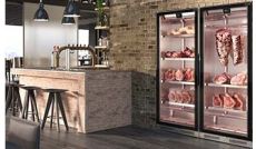 Combination of modular refrigerated cabinets