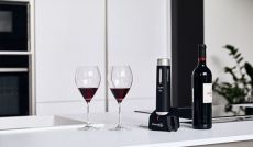 Wine accessories