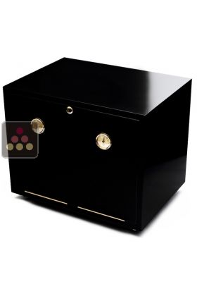 Compact cigar Humidor with high quality black lacquering