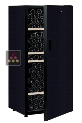 Single temperature wine ageing and storage cabinet 