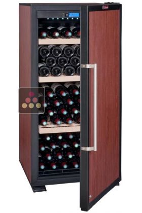 Single temperature wine ageing and storage cabinet 