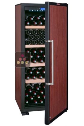 Single temperature wine ageing and storage cabinet 