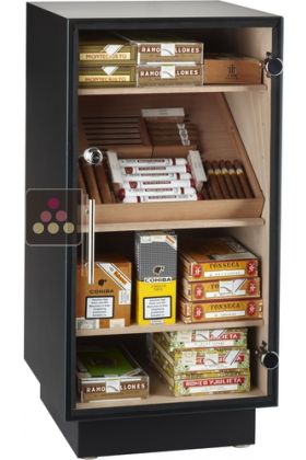 Cedarwood Cigar humidor