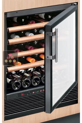 Single temperature wine storage or service cabinet