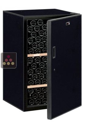 Single temperature wine ageing and storage cabinet 