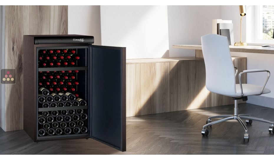 Single temperature wine ageing cabinet