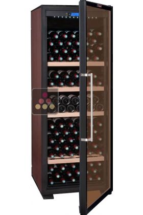 Single-temperature wine cabinet for storage or service