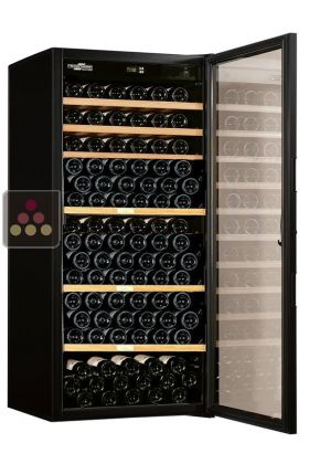 Single temperature wine ageing and storage cabinet 