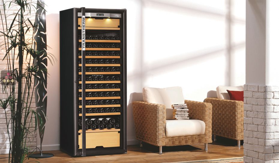 Multi-Purpose Ageing and Service Wine Cabinet for cold and tempered wine