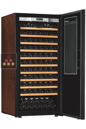 Single temperature wine ageing and storage cabinet 