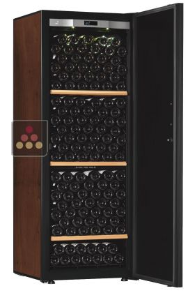 Single temperature wine ageing and storage cabinet 