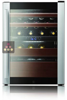 Dual temperature wine cabinet for storage and/or service