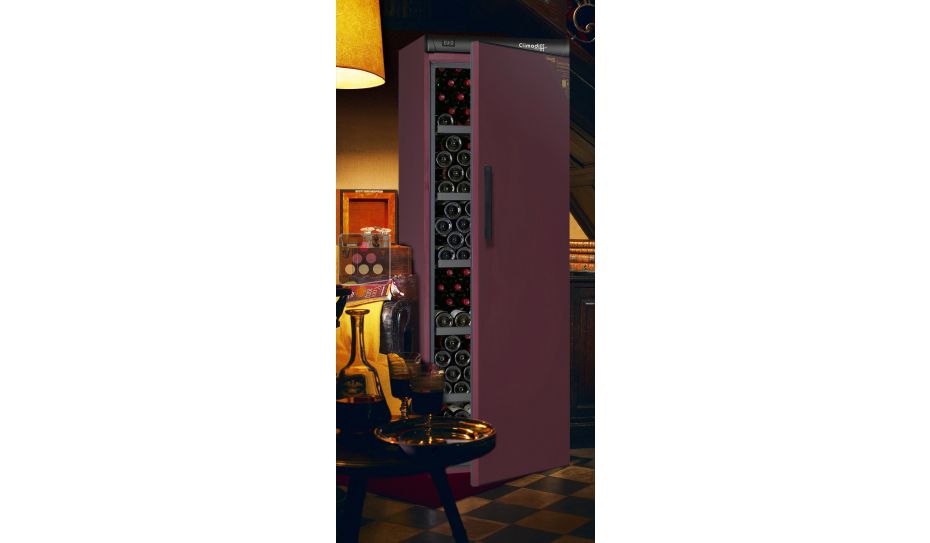 Single temperature wine ageing cabinet