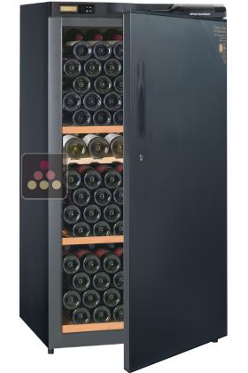 Single temperature wine ageing cabinet