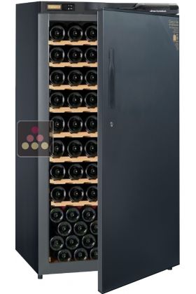 Single temperature wine ageing cabinet