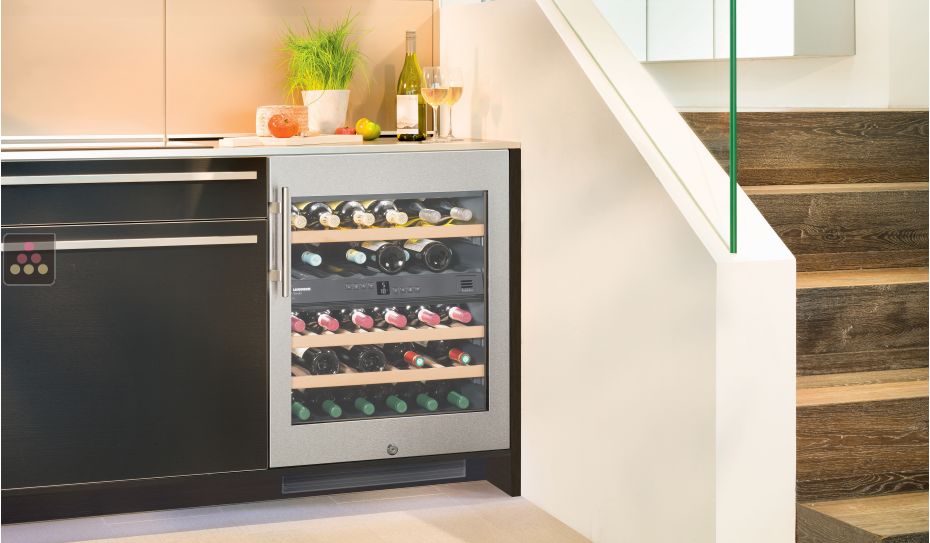 Wine cabinet for the storage and service of wine with 2 temperatures - can be fitted
