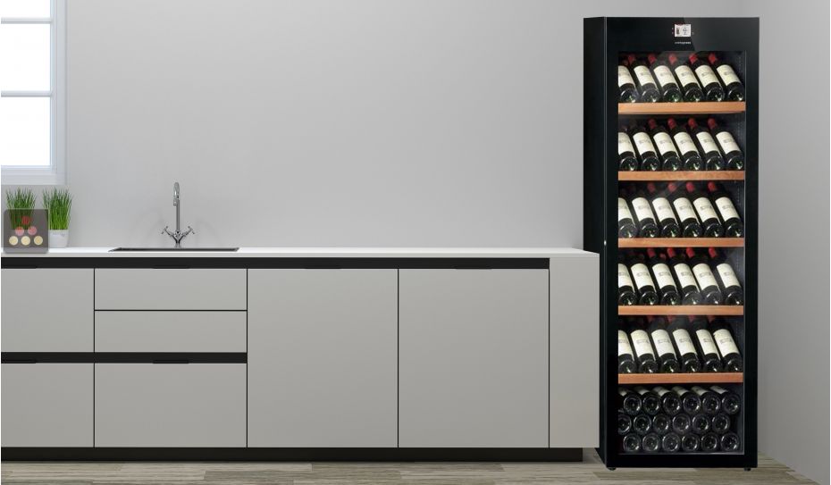 Multi-Temperature wine storage and service cabinet 