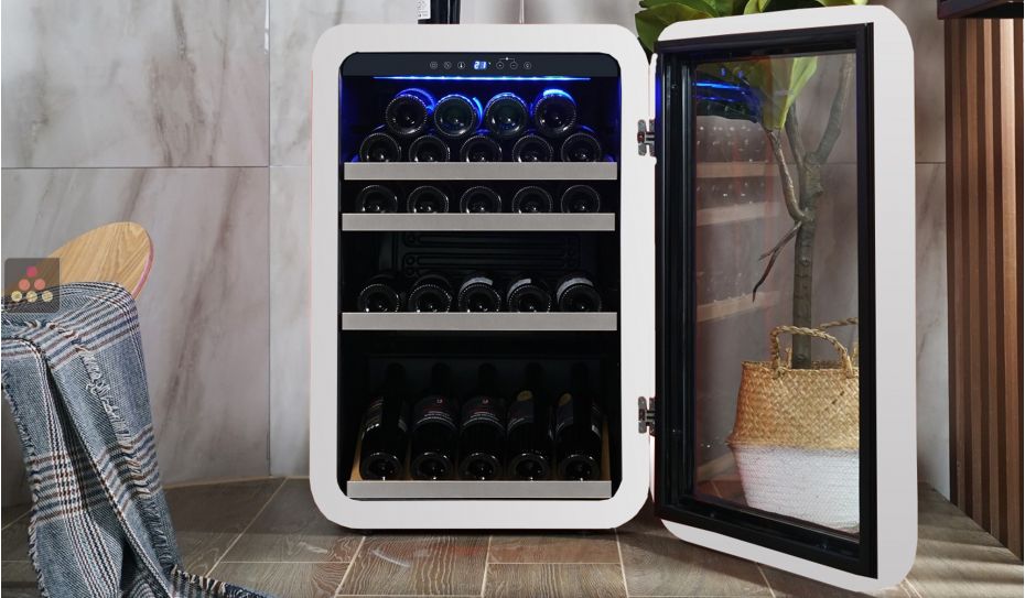 Mono-temperature wine cabinet for service - White finish