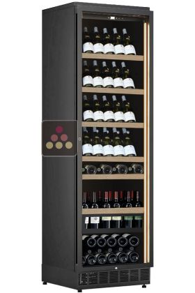 Single temperature built in wine cabinet for storage or service - Inclined bottles display