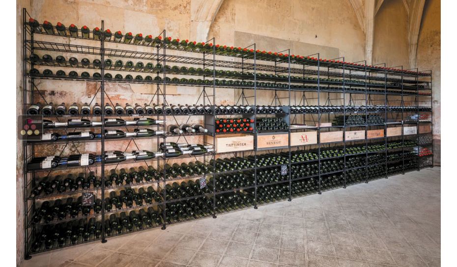 Arrangement of 5880 bottle cellars - Specific manufacturing Wine Merchant