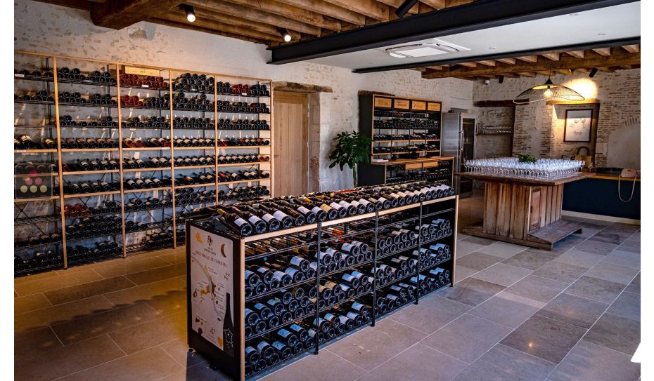 Arrangement of 938 bottle cellars - Specific manufacturing - Essentiel System