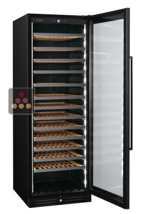 Mono-temperature wine cellar for service