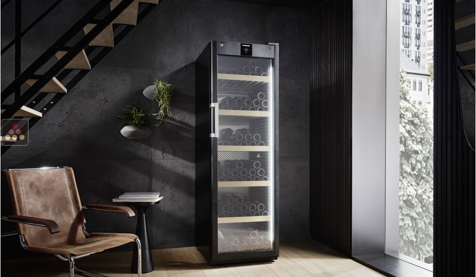 Connected single-temperature wine cabinet for ageing or service