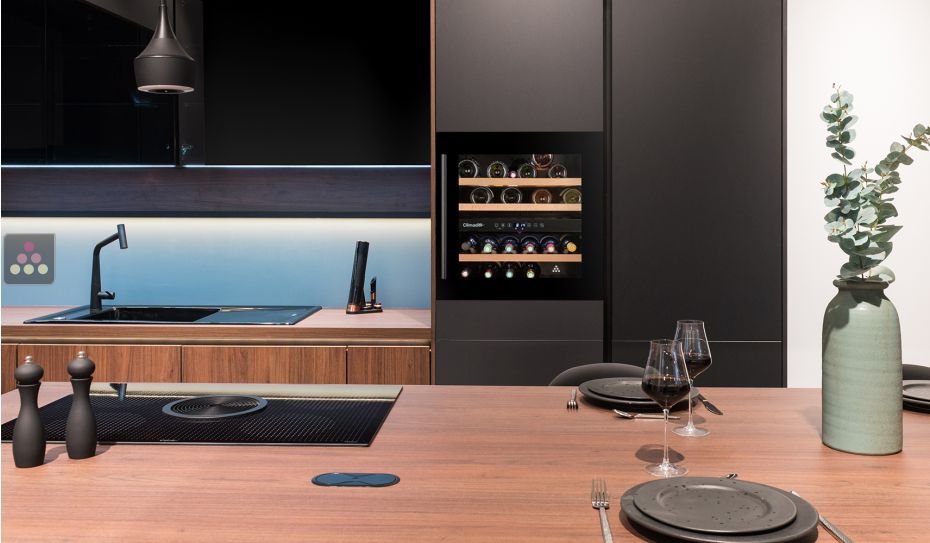 Built-in dual temperature wine cabinet for service