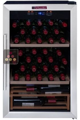 Single temperature wine service cabinet