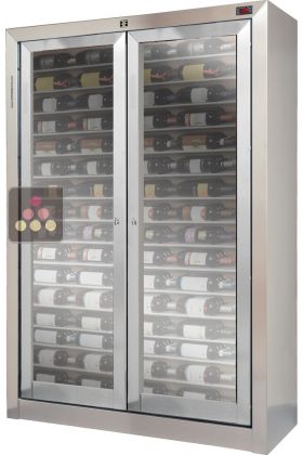 Customised built-in crossing display case for wine preservation or service