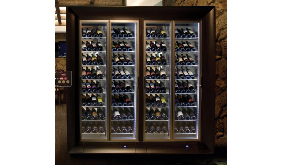 Combination of two professional multi-temperature wine display cabinets for central installation - Inclined bottles - Curved frames