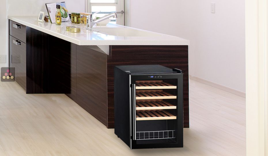 Single temperature wine service cabinet