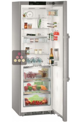 Single door freestanding fridge with Biofresh compartments - 367L