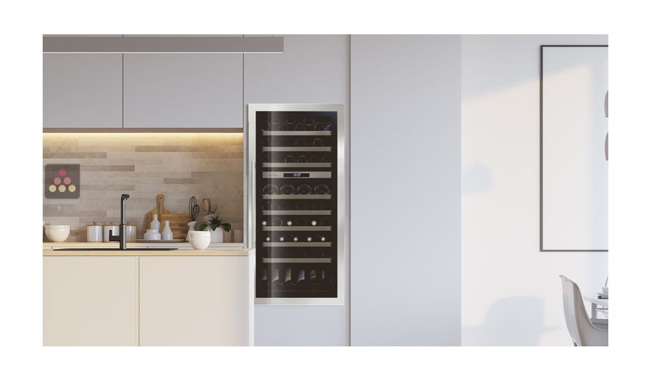 Dual temperature built in wine cabinet for service