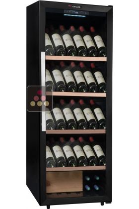 Wine cabinet for multi temperature service or single temperature storage 