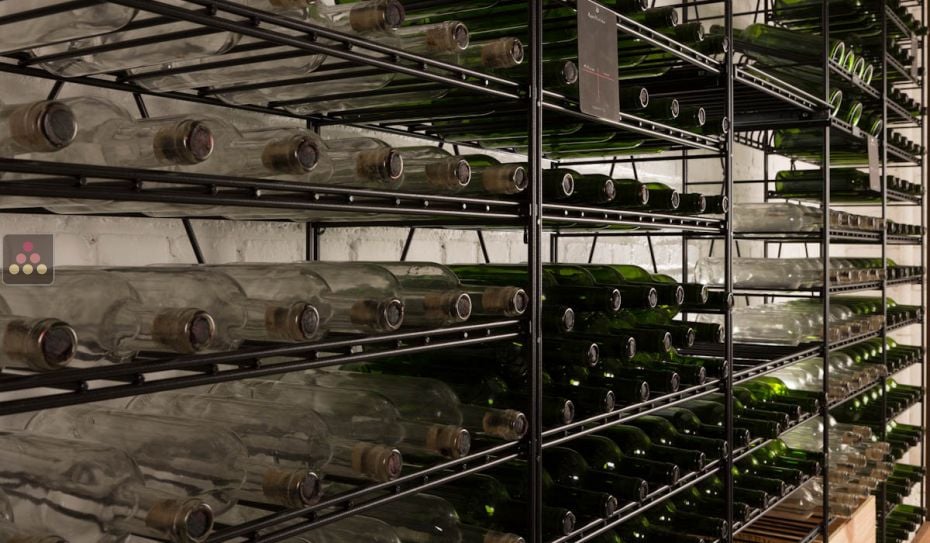 Modular metallic storage units for 616 bottles - H170cm