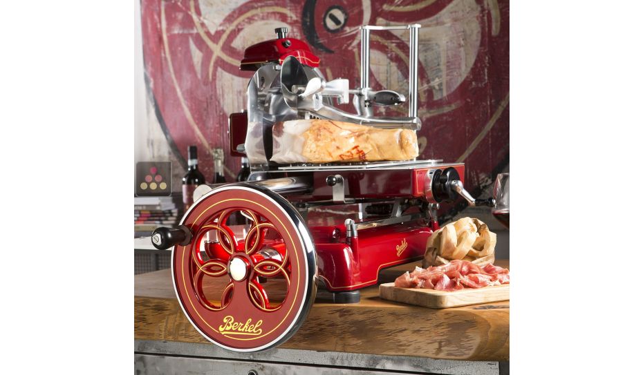 Flywheel meat slicer for home use
