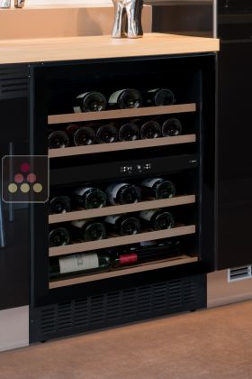 Dual temperature built-in wine cabinet for service