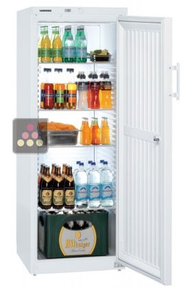 Freestanding forced-air refrigerator with solid door - 333L