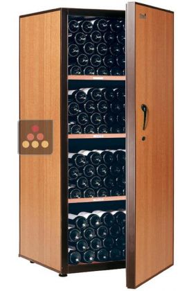 Single temperature wine ageing and storage cabinet 