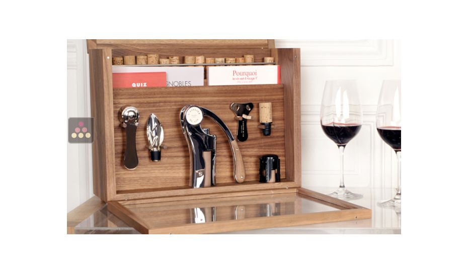 Wine lover's curiosities case