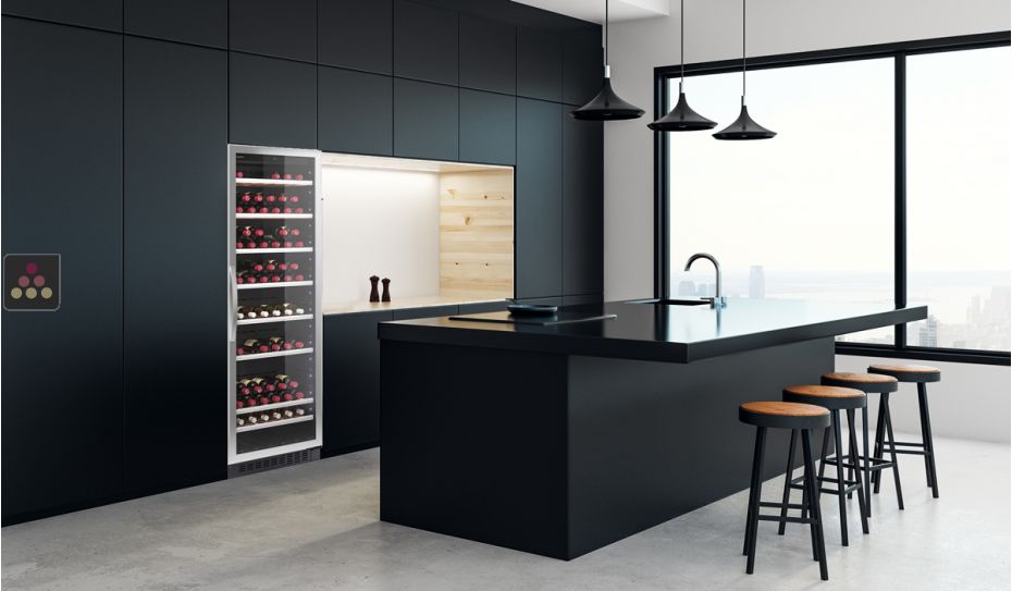 Built-in single temperature wine cabinet for storage or service