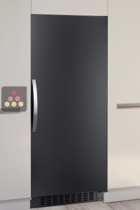 Built-in single temperature wine cabinet for storage or service