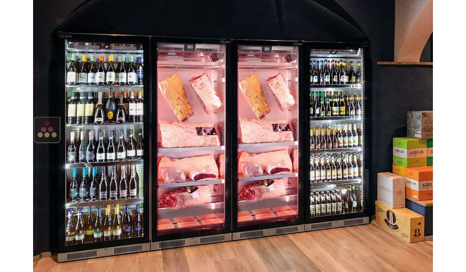 Combination of 2 refrigerated display cabinets for wine and 2 for meat maturation