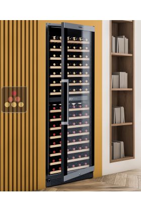 Dual temperature built-in wine cabinet for service and storage