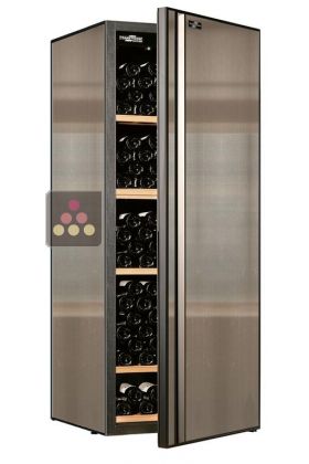 Single temperature wine ageing and storage cabinet 