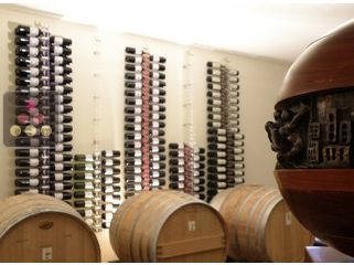 SOBRIO wall Wine Rack in Black Plexiglass for 38 bottles