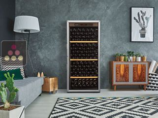 Single-temperature wine cabinet for ageing & storage 